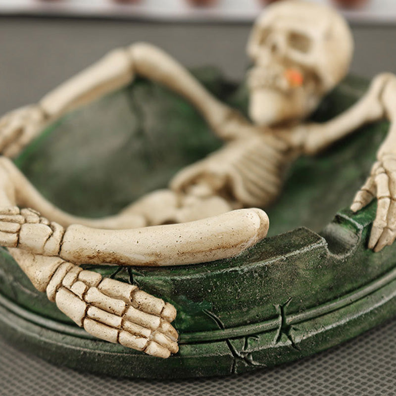 Kreativt hodeskalleaskebeger