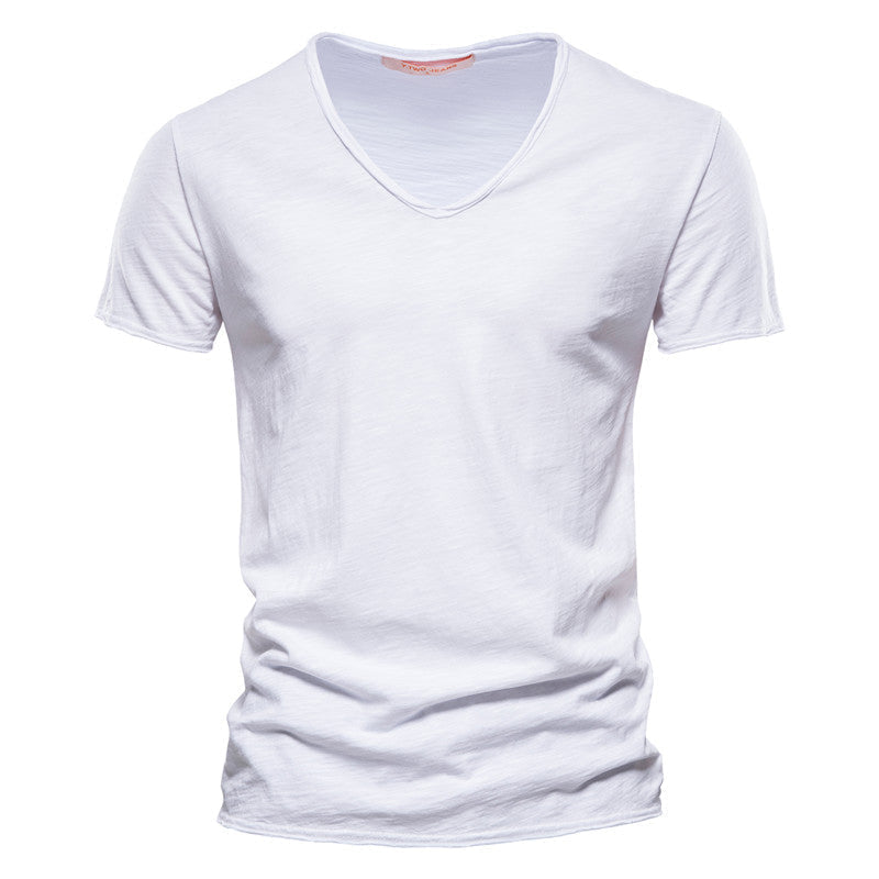 Uformell t-skjorte med v-hals i slub bomull