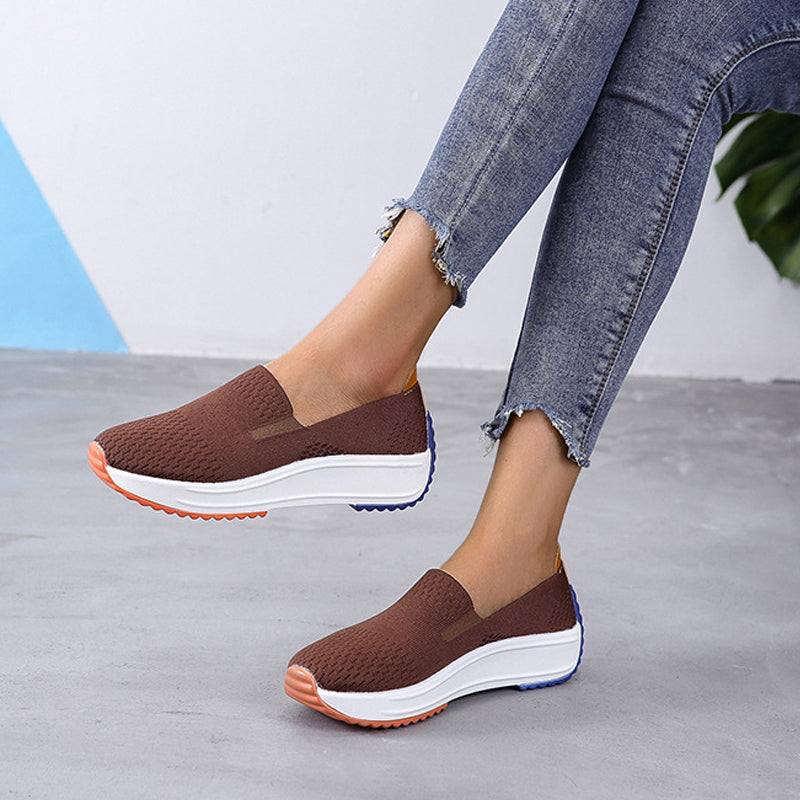 Slip-on flystrikk sko for kvinner