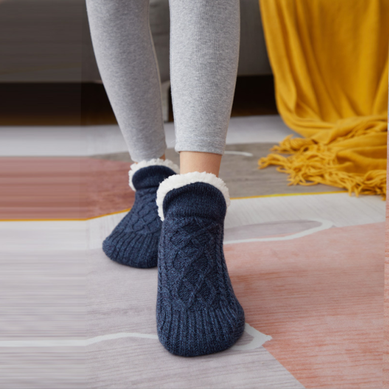 Slip-on Fluffy TĂžfler