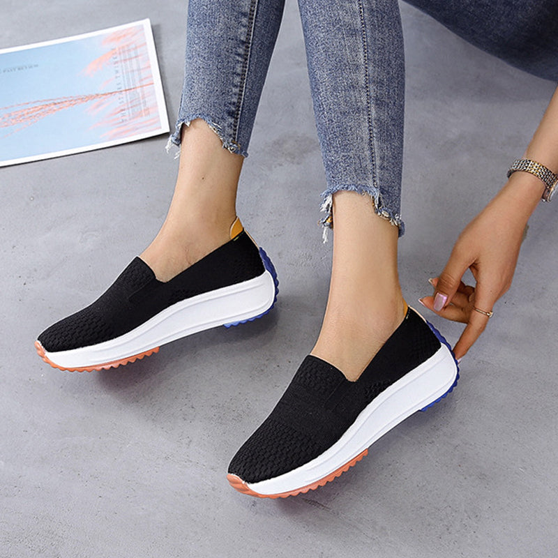 Slip-on flystrikk sko for kvinner