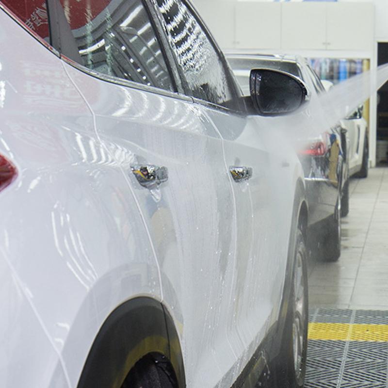 Multifunksjonelt bilvaskverktøy