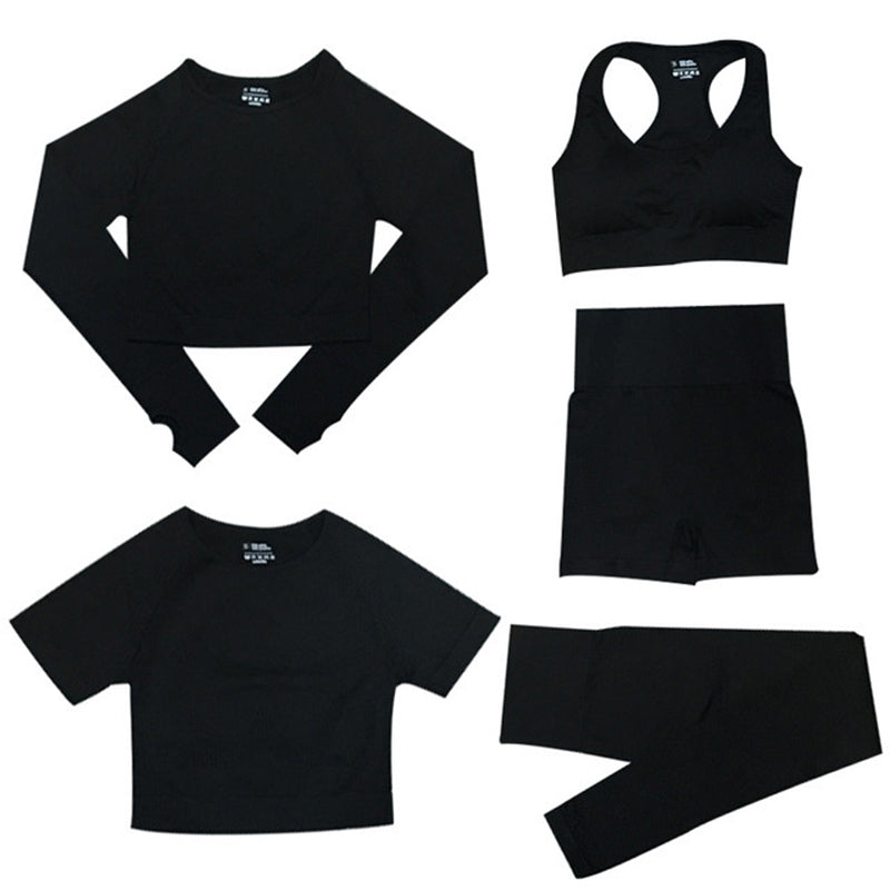 HurtigtĂžrkende, langermet, tettsittende gymdress med fem deler