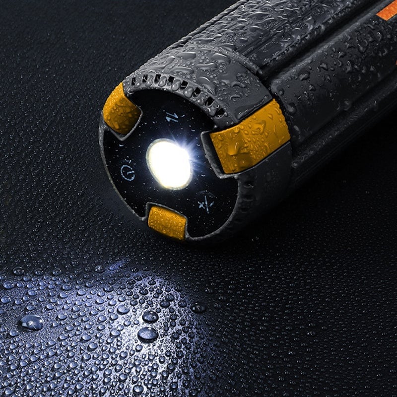 Teleskopisk sammenleggbar campinglampe med stativ