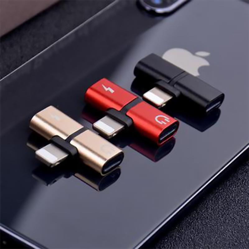 2-i-1 hodetelefonadapter for iPhone