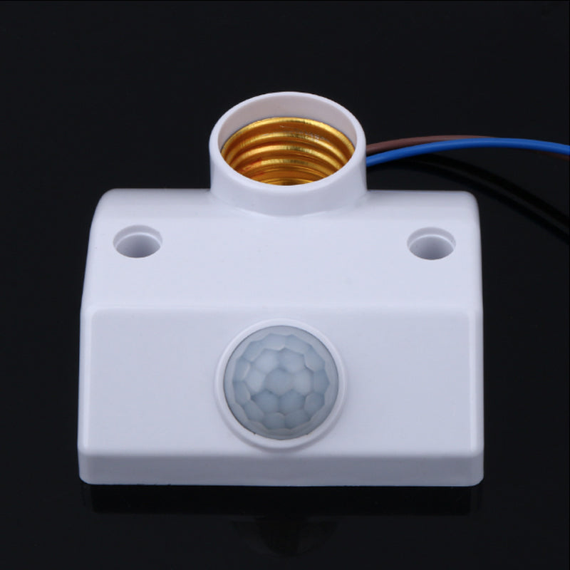 Lampeholder med bevegelsessensorbryter