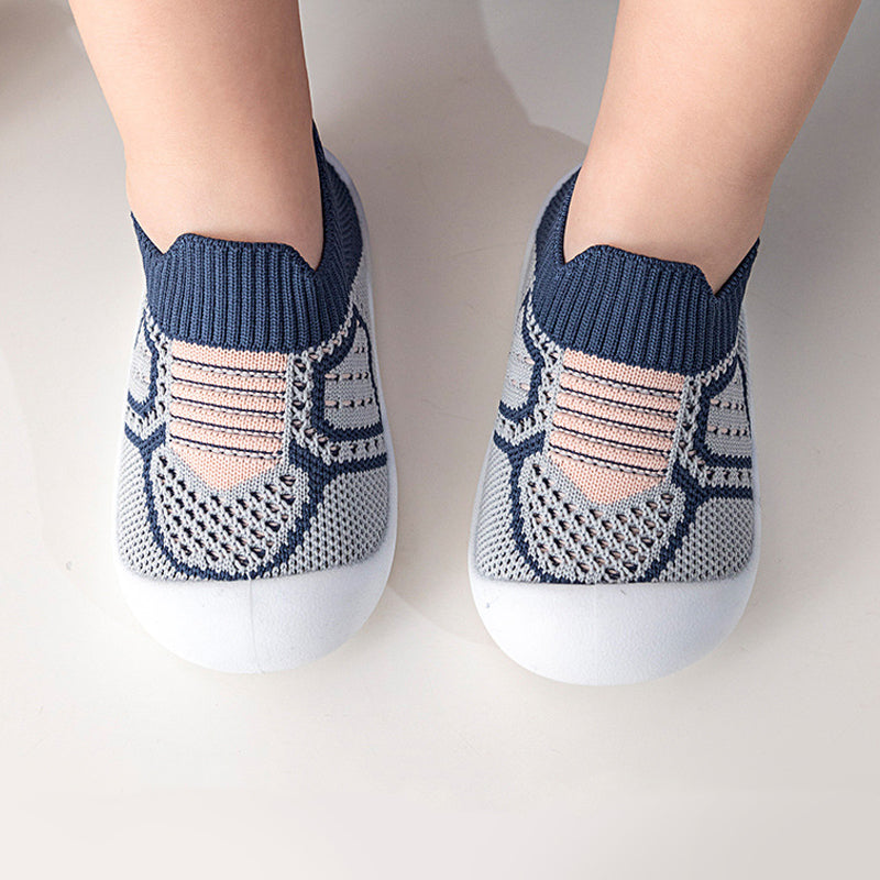 Nøytral og strikket pustende - Sklisikker babysko-sokker
