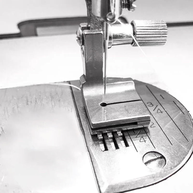 Pressfot for symaskin med rør