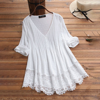 Plissert bluse med blonder