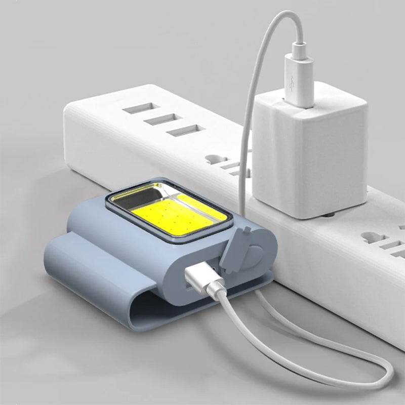 LED-lys med magnetisk klesklype