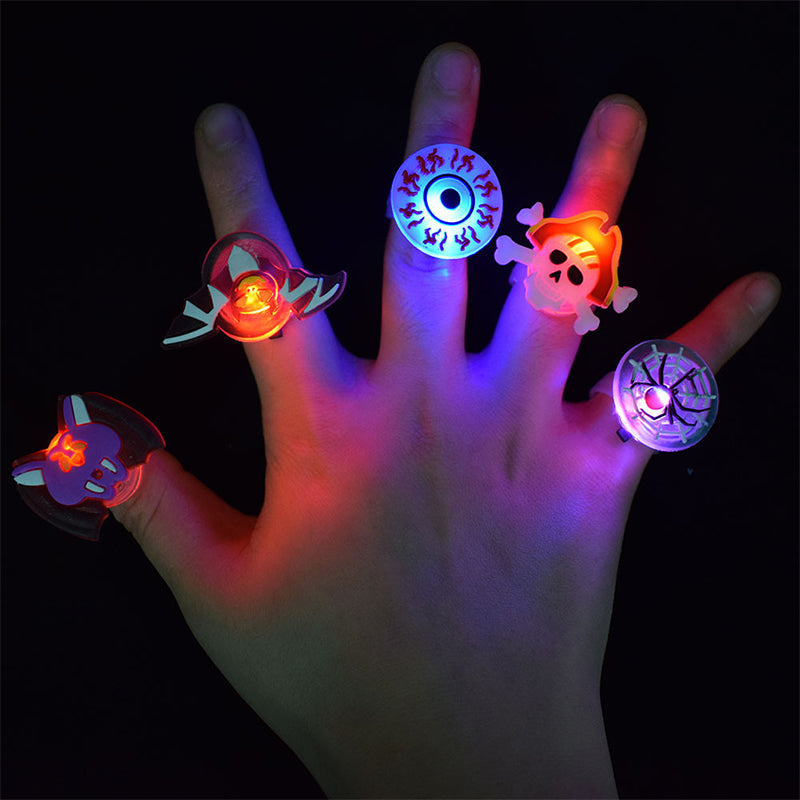 Halloween Glow Ring Og Brosje