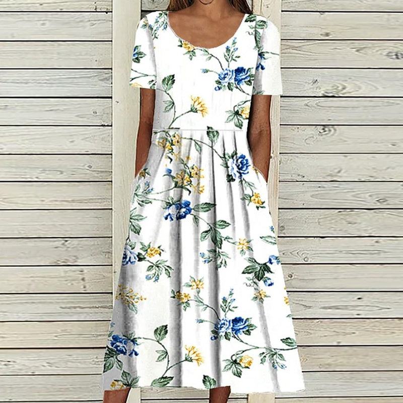 Kortermet kjole med rund hals