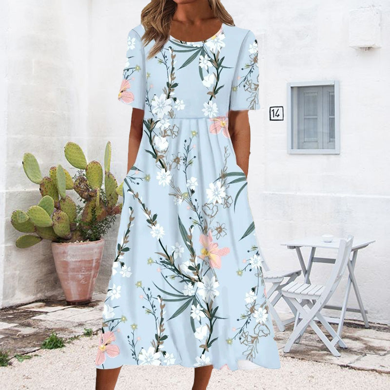 Kortermet kjole med rund hals